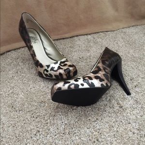 Women’s dress heels